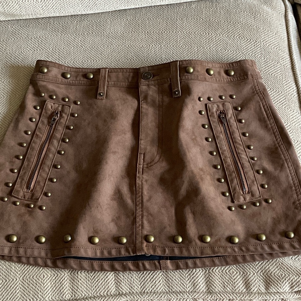 NWOT We the Free Rockwood Suede Mini Skirt in Brown SZ 6 - Picture 2 of 3